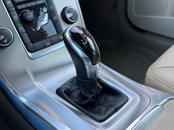 Volvo V70 12 of 20