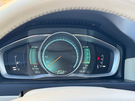 Volvo V70 15 of 20