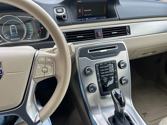 Volvo V70 13 of 20
