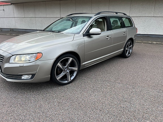 Volvo V70 3 of 20
