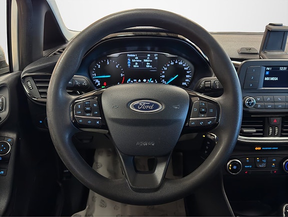 Ford Fiesta 14 of 22