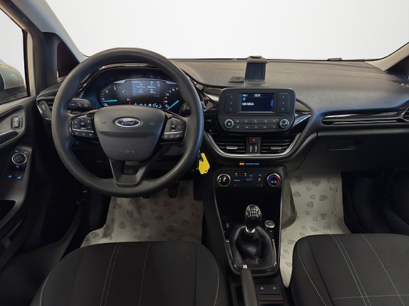 Ford Fiesta 9 of 22