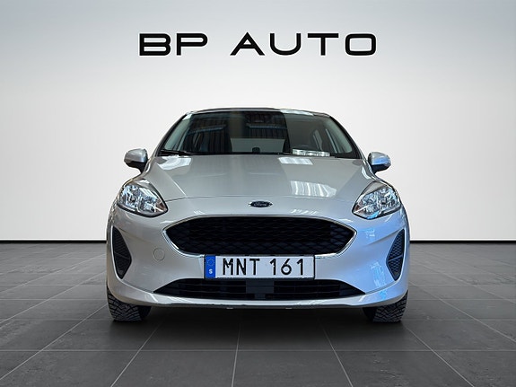Ford Fiesta 4 of 5
