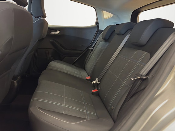 Ford Fiesta 11 of 22