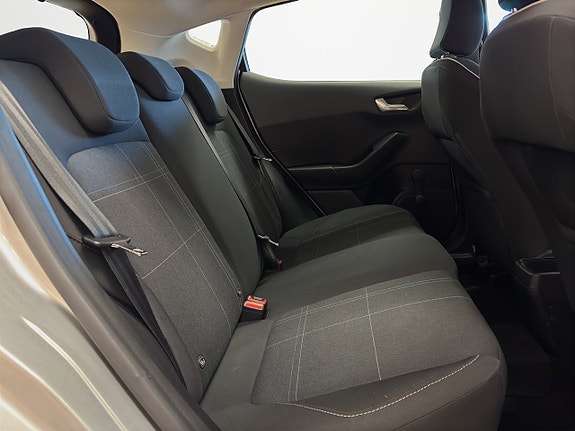 Ford Fiesta 13 of 22