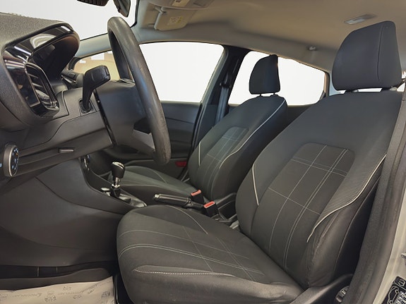 Ford Fiesta 10 of 22