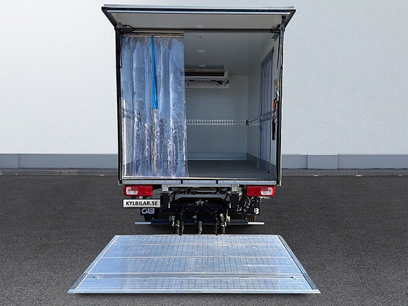 Volkswagen Crafter 35 11 of 17