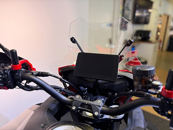 QJ Motor SRT 900 8 of 12