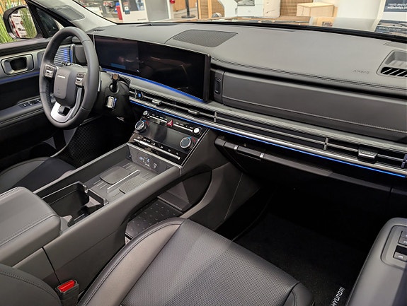 Hyundai Santa Fe 6 of 10