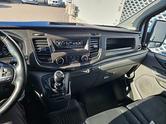 Ford Transit Custom 14 of 23