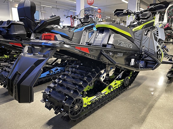 Polaris 9R INDY XCR 136" DEMO 4 of 5