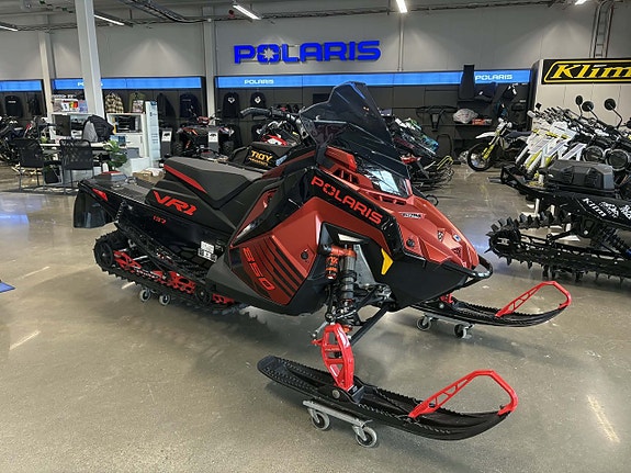 Polaris 850 INDY VR1 DYNAMIX 137 DEMO