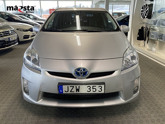 Toyota Prius 5 of 5