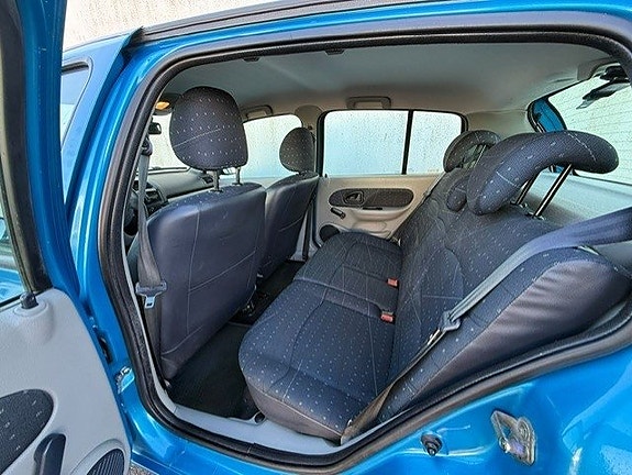 Renault Clio 12 of 13