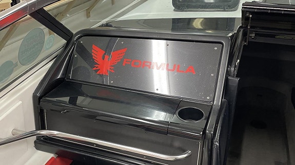 Formula 311 SR-1 - 90 / Mercury Racing 525 EFI  RESERVERAD 3 of 5