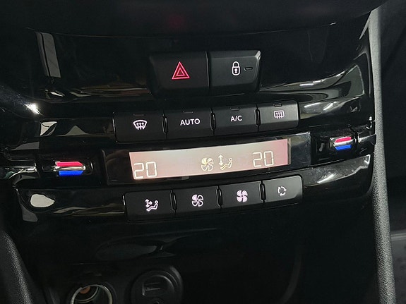 Peugeot 208 18 of 20