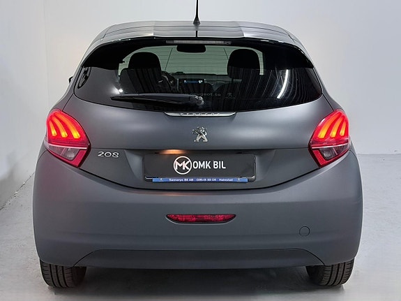 Peugeot 208 9 of 20