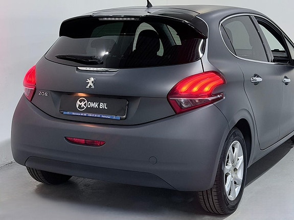 Peugeot 208 8 of 20