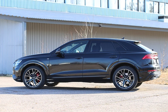 Audi Q8 20 of 20
