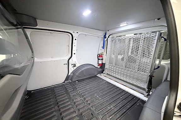 Volkswagen Caddy 12 of 27