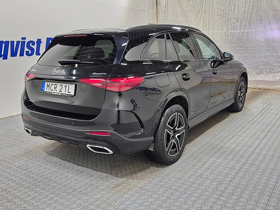 Mercedes-Benz GLC300 e 4 of 5