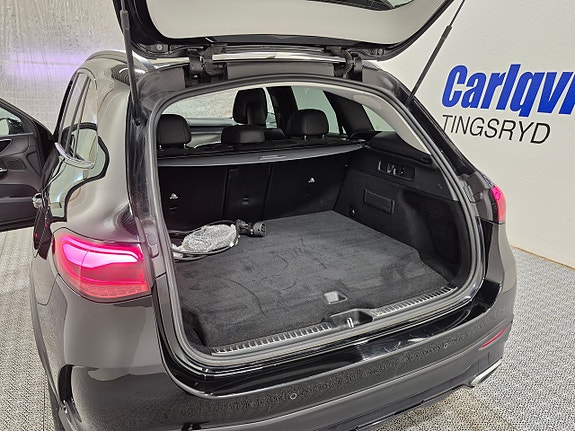 Mercedes-Benz GLC300 e 11 of 11