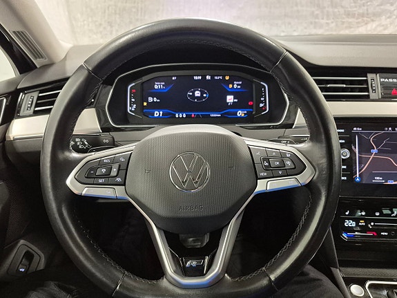 Volkswagen Passat 9 of 13