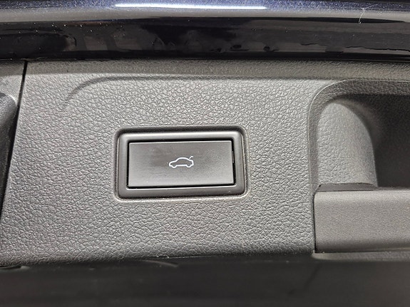 Volkswagen Passat 13 of 13