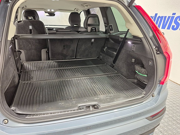 Volvo XC90 10 of 11