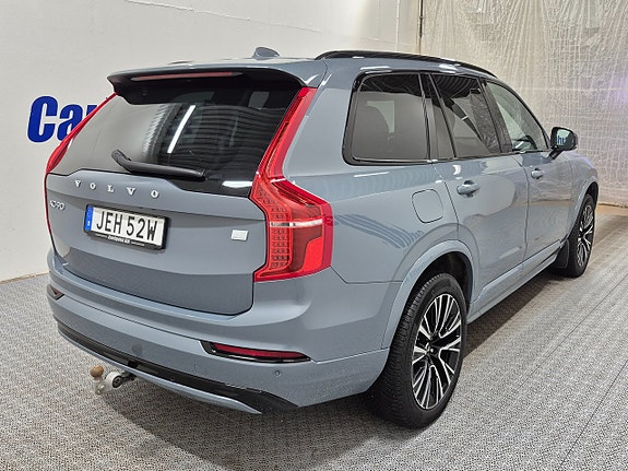 Volvo XC90 4 of 11