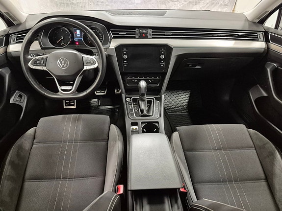 Volkswagen Passat Alltrack 6 of 11