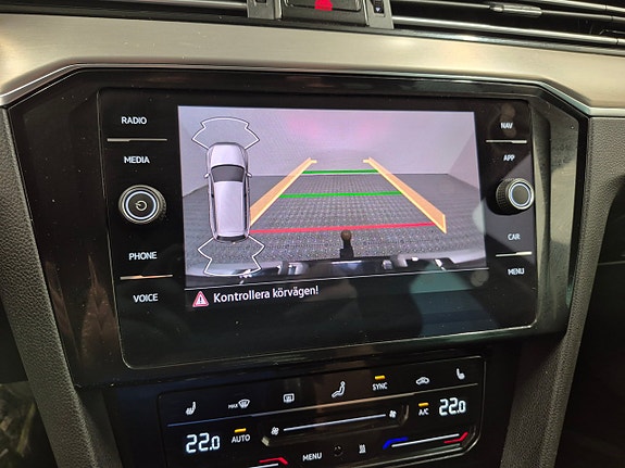 Volkswagen Passat Alltrack 8 of 11
