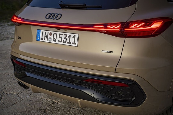 Audi Q5 3 of 4