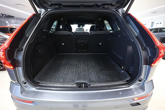 Volvo XC60 10 of 25