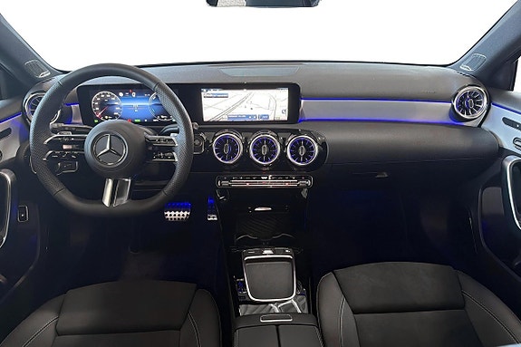 Mercedes-Benz A250 e 8 of 13
