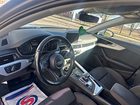 Audi A4 7 of 9