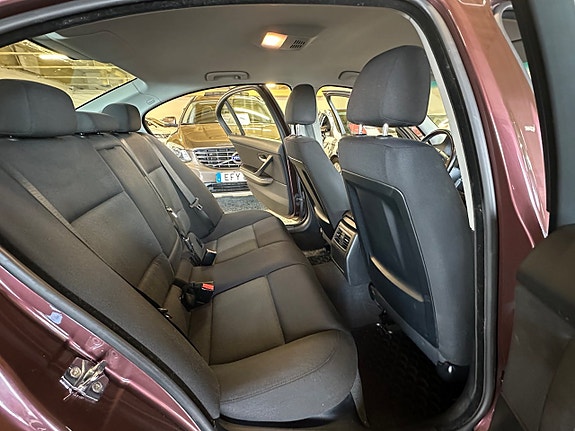 BMW 320 15 of 21
