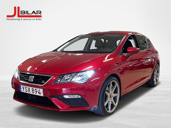 Seat Leon 2 of 5