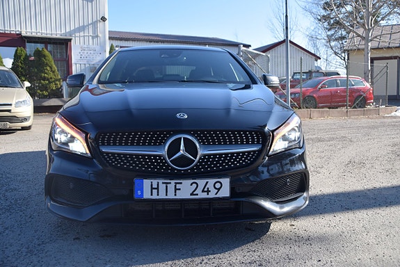 Mercedes-Benz CLA200 2 of 5