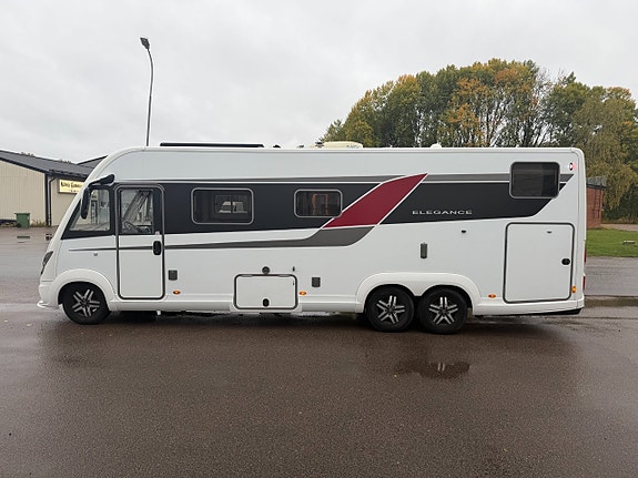 Bürstner 840 G , EP Hydraulstöd, Litiumbatteri, AC mm 3 of 24