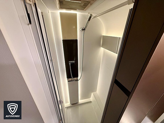Adria ALPINA 753 HT Frontkök Alde Långbädd 18 of 18