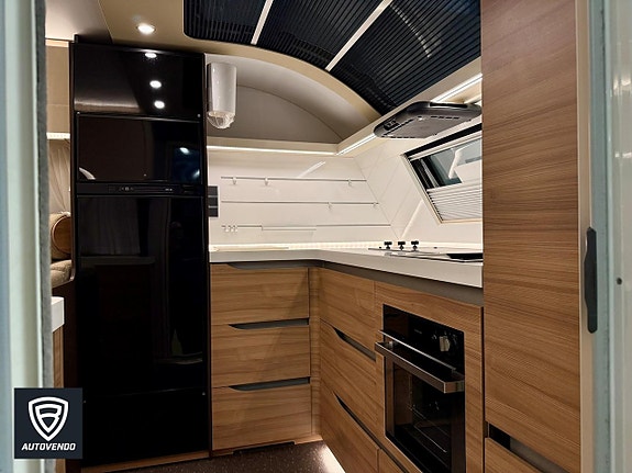Adria ALPINA 753 HT Frontkök Alde Långbädd 6 of 18