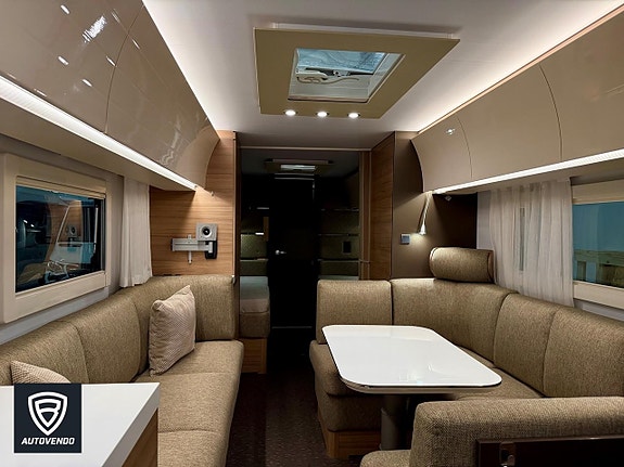 Adria ALPINA 753 HT Frontkök Alde Långbädd 9 of 18