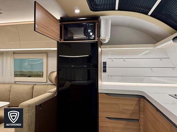 Adria ALPINA 753 HT Frontkök Alde Långbädd 8 of 18