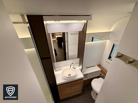 Adria ALPINA 753 HT Frontkök Alde Långbädd 17 of 18