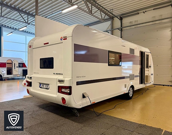 Adria ALPINA 663 UK AC 4 of 21
