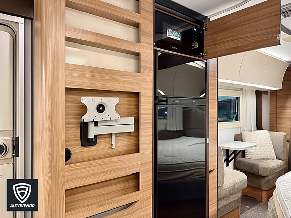 Adria ALPINA 663 UK AC 14 of 21