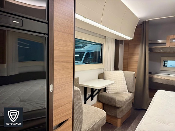 Adria ALPINA 663 UK AC 15 of 21