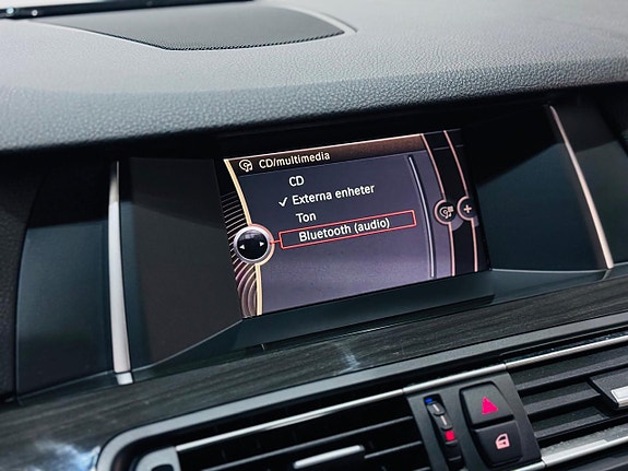 BMW 520d 12 of 17