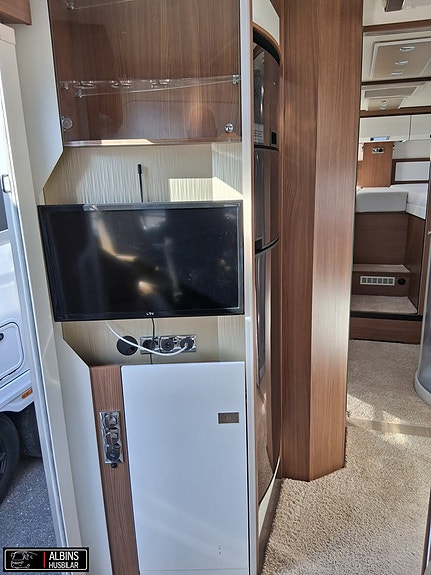 Bürstner I Elegance 910 G / Automat / ALDE / AC 17 of 21